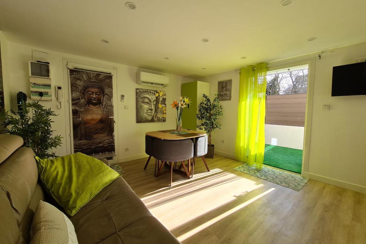 Apartamento Splendid Studio With Ac And Terrace - Dodo Et Tartine Peypin Exterior foto